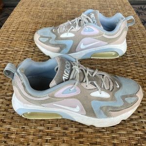 Nike Air to Infinity sneakers